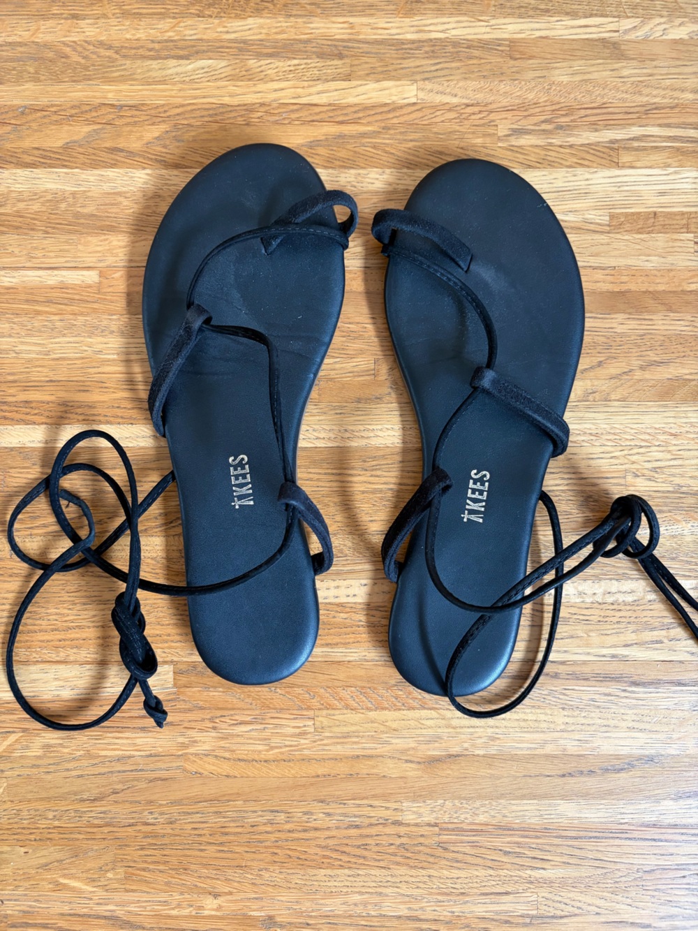 Tkees lace-up flat sandals